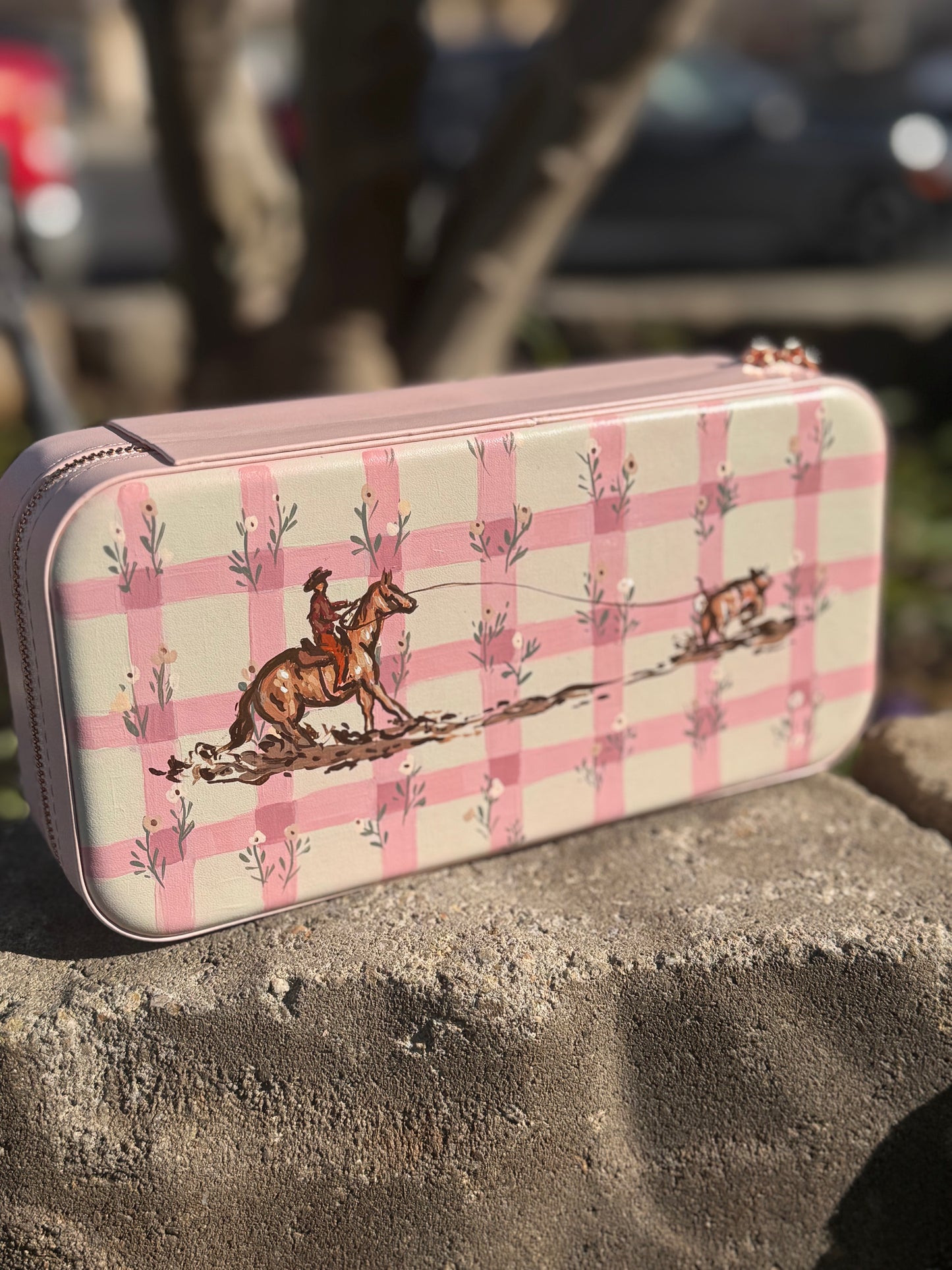 Roping jewelry box